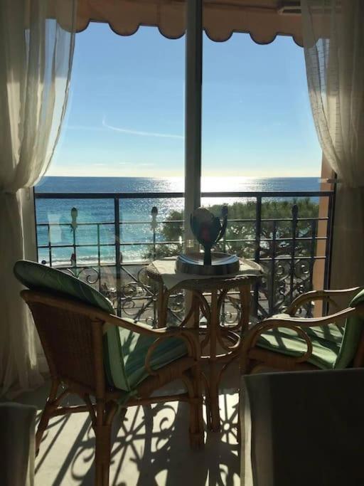 Ferienwohnung Victoria Bilocale Centro Citta E Vista Mare Menton Exterior foto